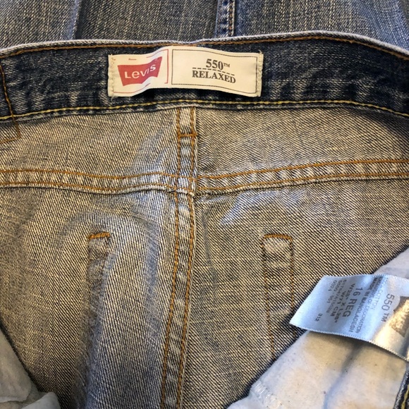 Boys Levi’s 550 Relaxed Fit Denim Blue Jeans - Picture 13 of 15